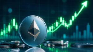 Moneda física de Ethereum con gráfica alcista de fondo.