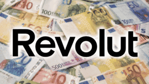 Primer plano: logo de Revolut. Fondo: billetes de euro.