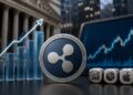 Moneda de Ripple y gráficos de crecimiento financiero.