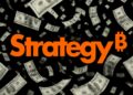 Una "lluvia de dólares" sobre el logo de Strategy.