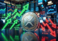 Moneda física de XRP con flechas verdes hacia arriba y flechas rojas hacia abajo.