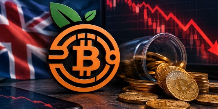 Logo de Satsuma junto a un frasco volcado de monedas de Bitcoin, gráficos de mercado bajistas en rojo y bandera del Reino Unido de fondo.