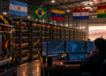 Un galpón de ASIC de minería de Bitcoin.