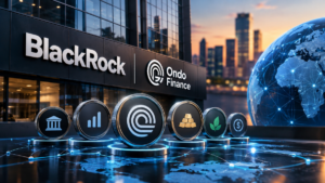 Logotipos de BlackRock y Ondo Finance en un edificio moderno sobre monedas de activos digitales en una red global.