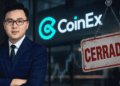 Foto de Yang, logo de CoinEx y un cartel genérico de tienda cerrada.