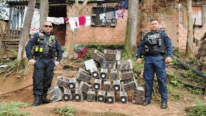 Desmantelan 2 granjas clandestinas de minería de Bitcoin en Paraguay