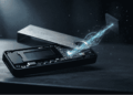 Una wallet de Ledger con un implante.