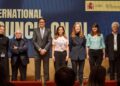 Fotografía de los miembros del Consejo Asesor Internacional de Inteligencia Artificial.