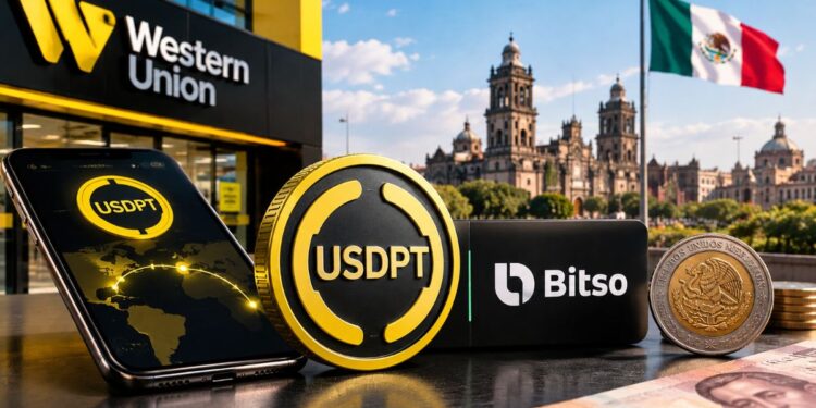 Moneda digital USDPT, smartphone con aplicación Bitso y oficina de Western Union con el Zócalo de Ciudad de México al fondo.